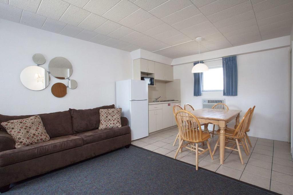 Boardwalk Hammock Inn Wildwood Beach Hotel Oceanfront 외부 사진